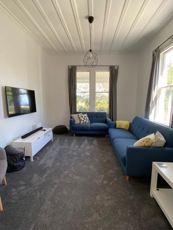 Lavender53 Villa Martinborough Bagian luar foto